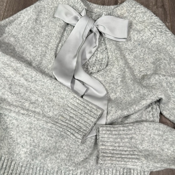 Express Cable Knit Satin Tie Back Sweater M - Picture 3 of 6